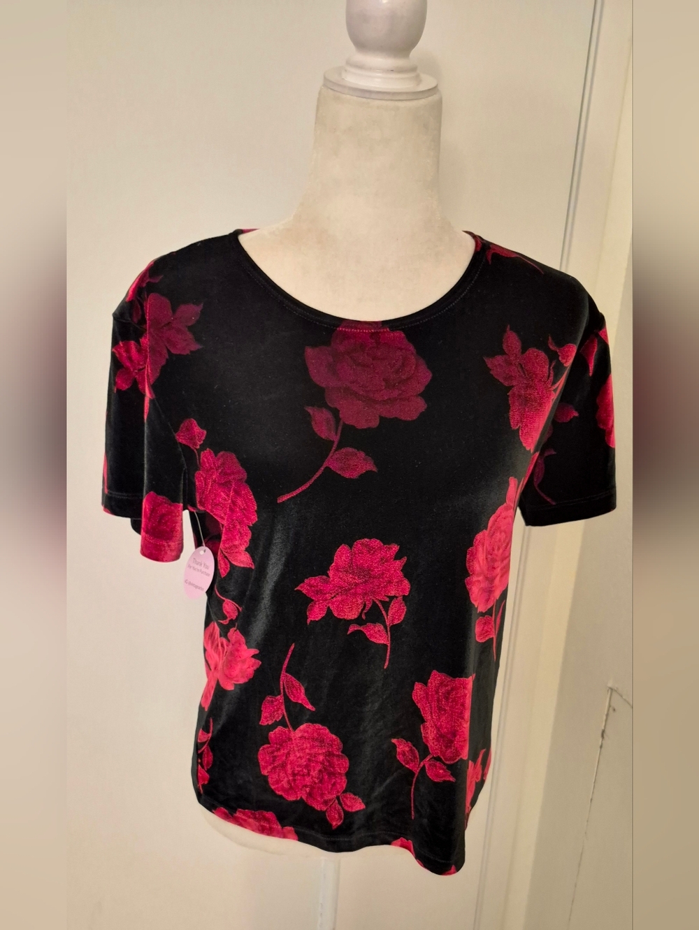 Black Floral Velvet Short-Sleeve Top - Pink Rose Print